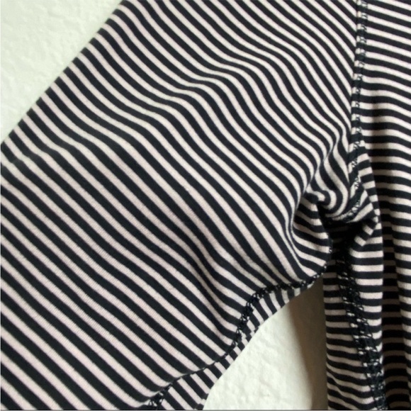 ✨Lululemon Sunset Salutation Long Sleeve Mini Pop Stripe Black Mink Berry sz 8✨ - Picture 3 of 7